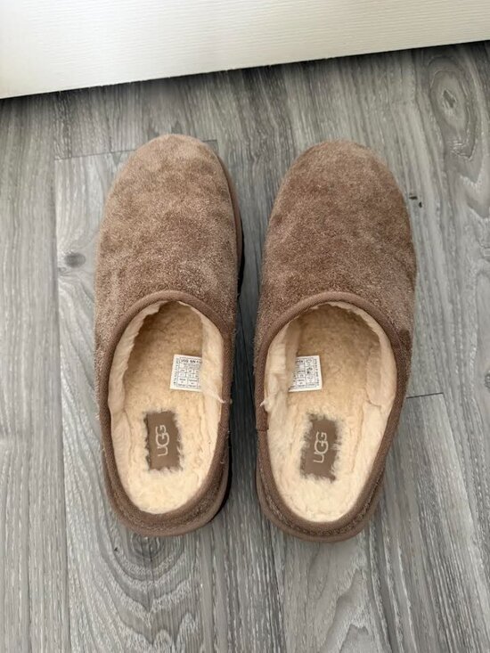 UGG Men\'s Classic Slip-On Shaggy Suede Slipper Chestnut 11 main image 4